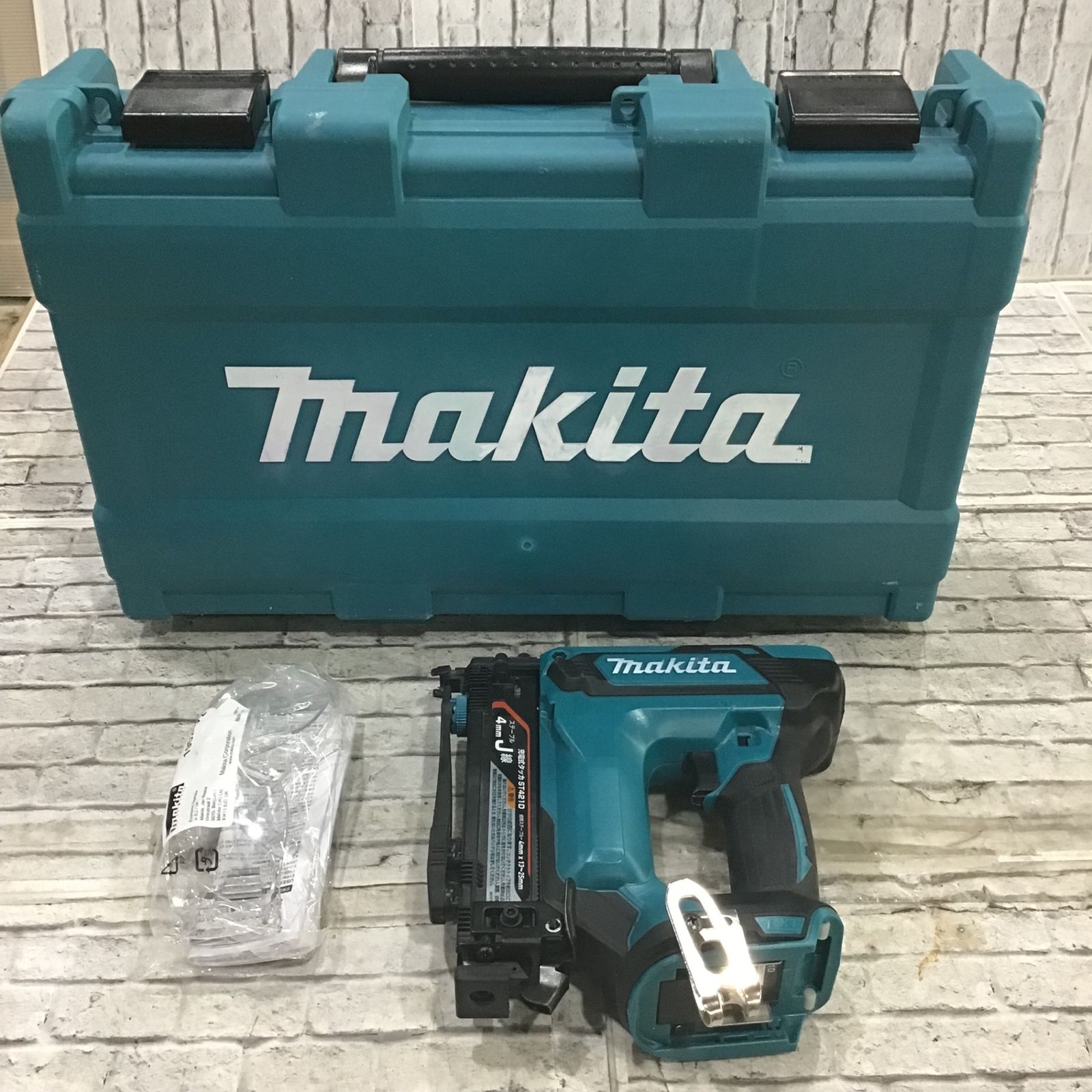 【お顔厳選】6月　まとめ ☆マキタ(makita) コードレスタッカー ST421DZK【川口店】