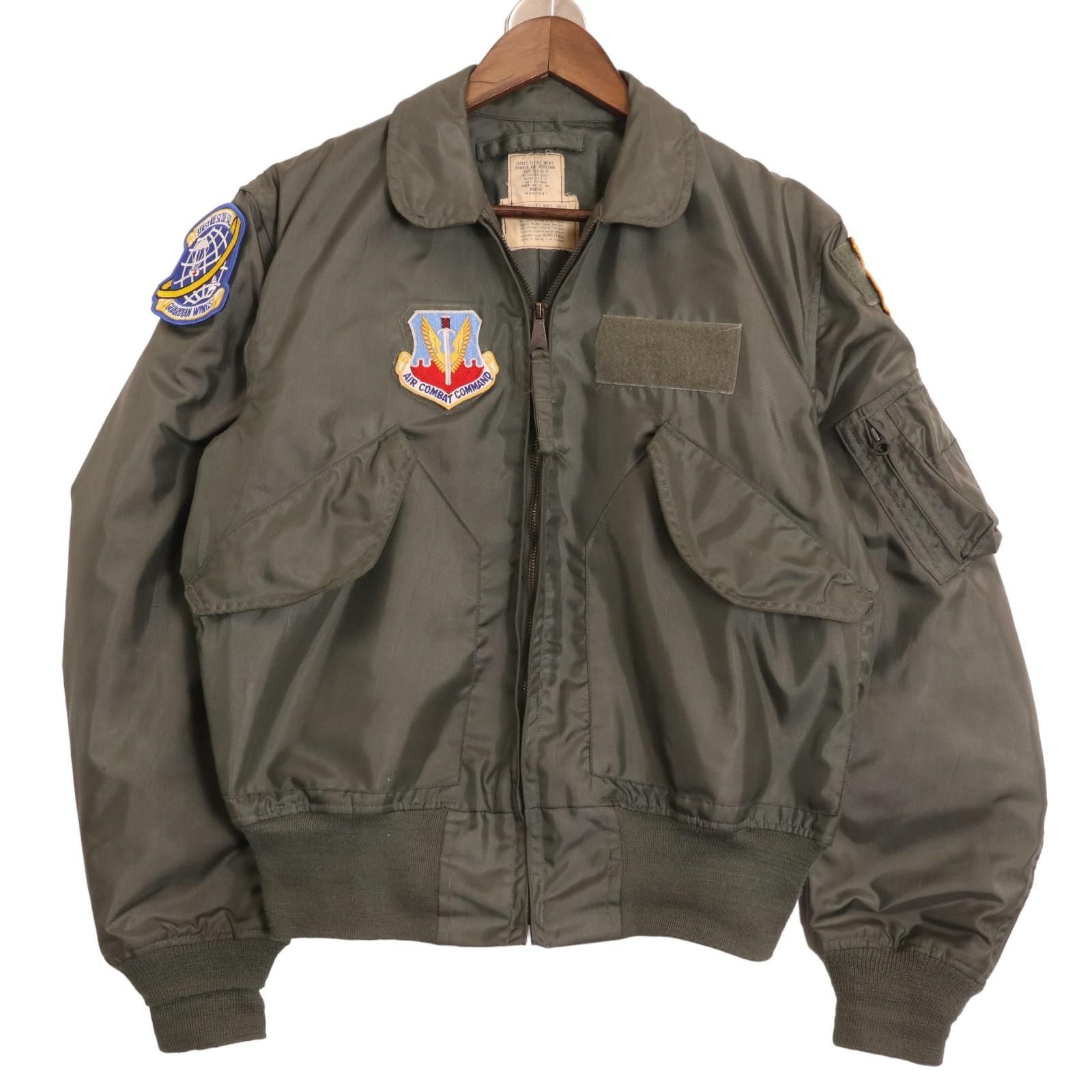 70年代 米軍実物 U.S.AIRFORCE CWU-36/P フライトジャケット ミリタリー セージグリーン (メンズ MEDIUM) 中古 古着  A0523 - メルカリ