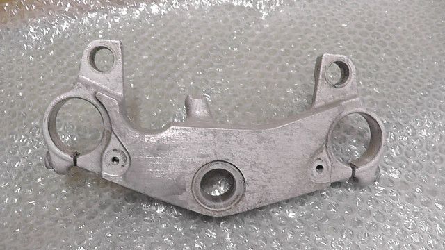 SRX400　3VN-088xxx　の トップブリッジ:#1731052492