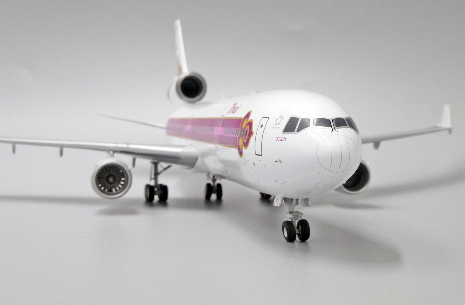 タイ国際航空 MD-11 HS-TMD 1/200 Jcwings タイ国際航空 MD-11 HS-TMD 1/200 XX2945