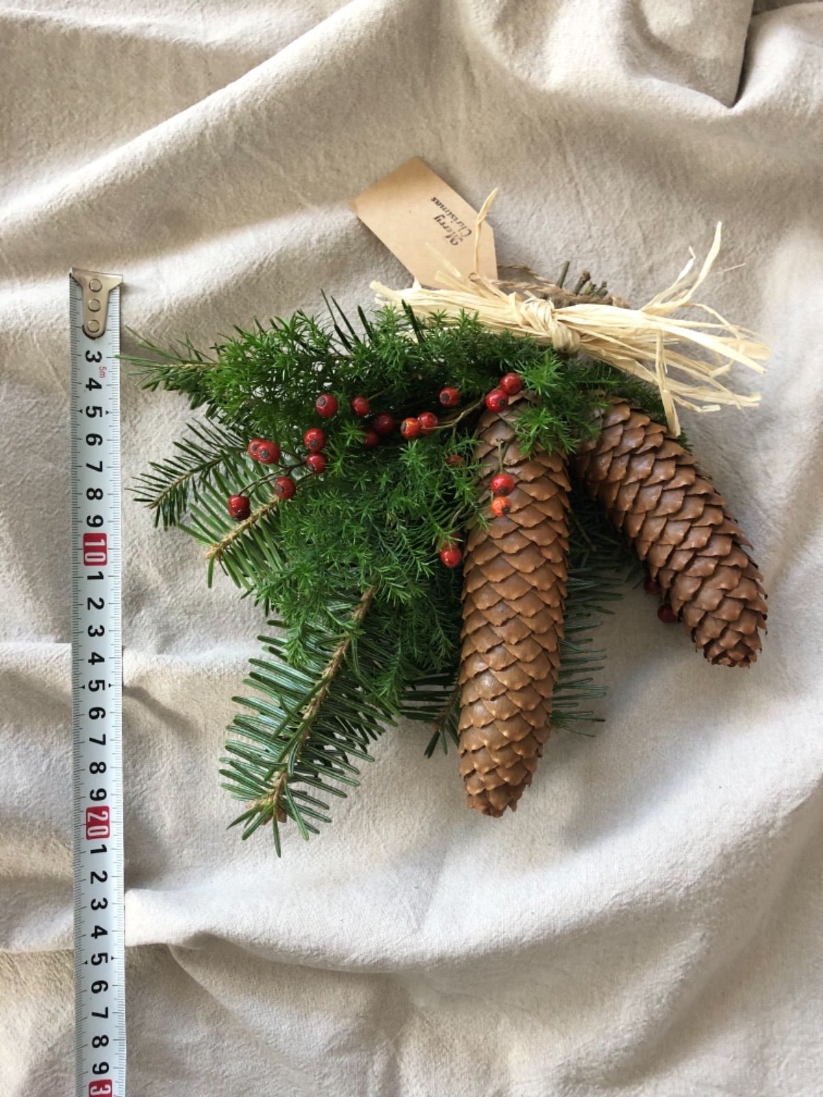 冬の森から ドイツトウヒのスワッグ - メルカリ