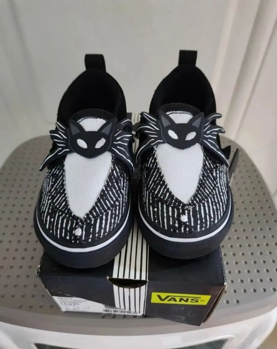 新品 VANS(ヴァンズ) x オンライン クリスマスの悪夢 スリッポン TD