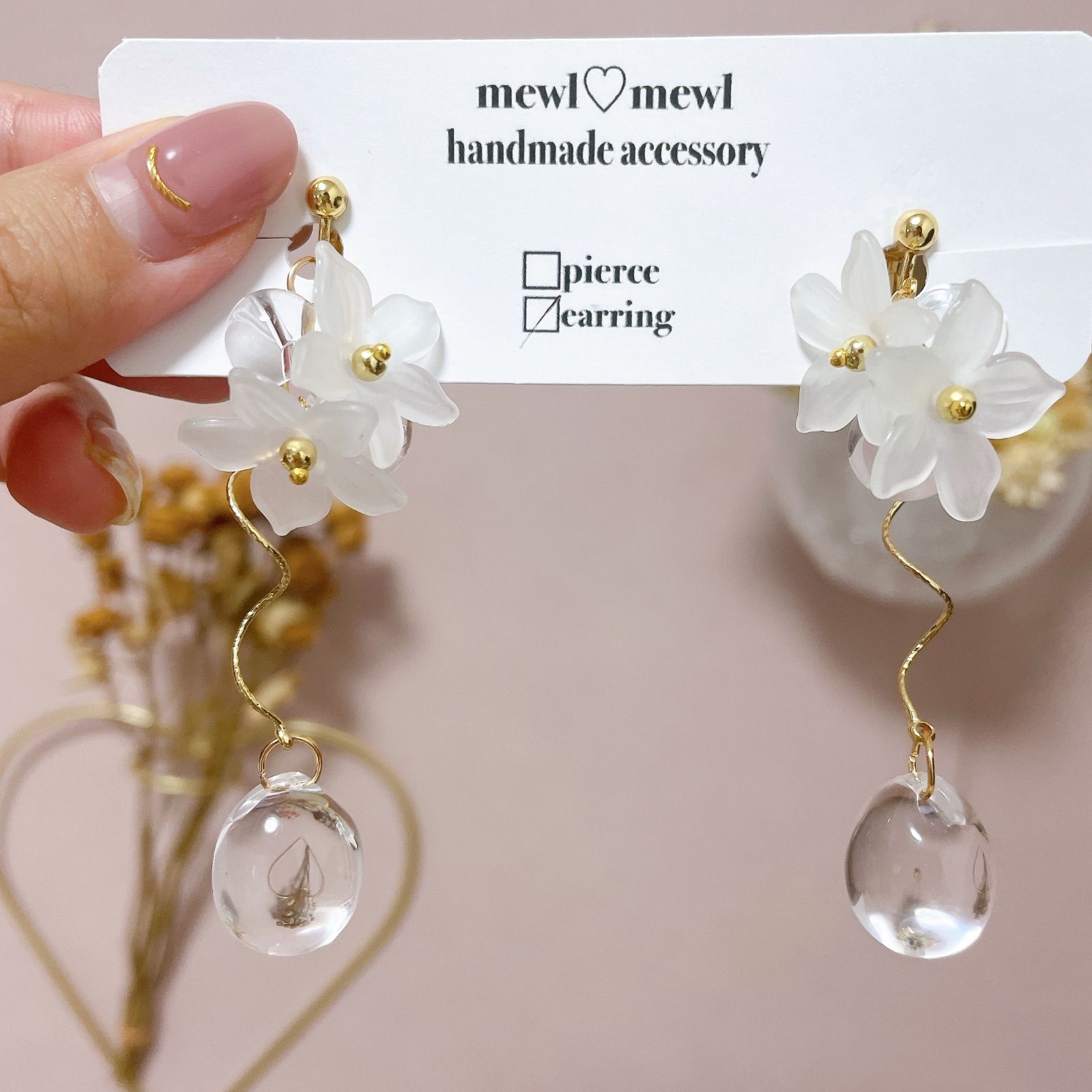 093】ハンドメイド ピアス イヤリング 百合 ブライダルアクセサリー 