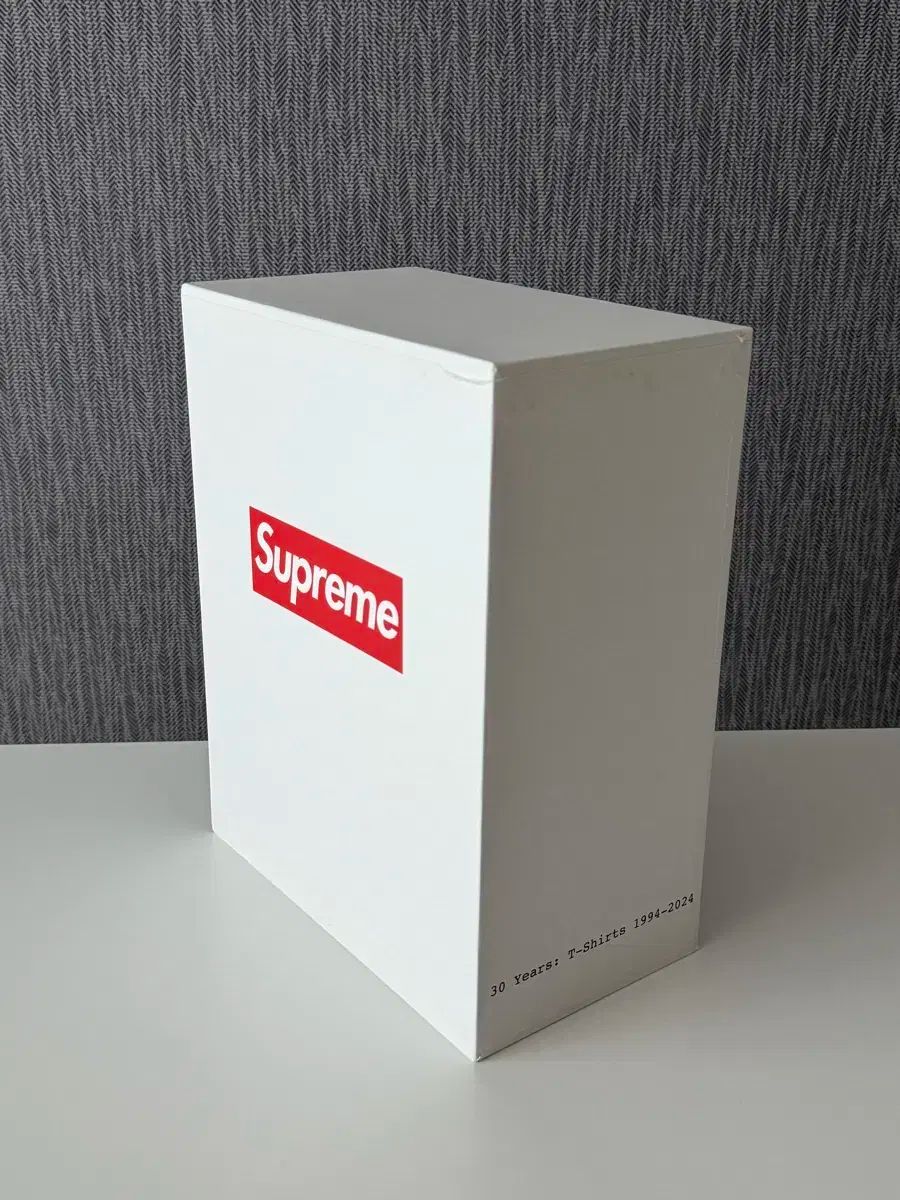  シュプリーム 30周年 Tシャツ BOOK セット アート デザイン 音楽 本