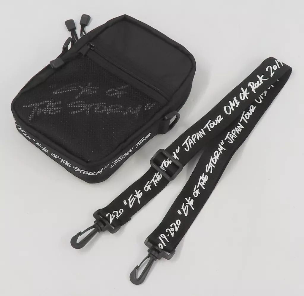 未使用品　ワンオクロック ONE OK ROCK　2019-2020　ショルダー Amazon.co.jp: ONE OK ROCK（ワンオクロック）2019－2020“Eye of the