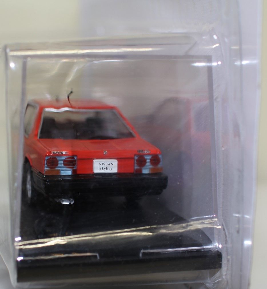 USED 未開封台座破損 1/43 国産名車コレクション スカイライン