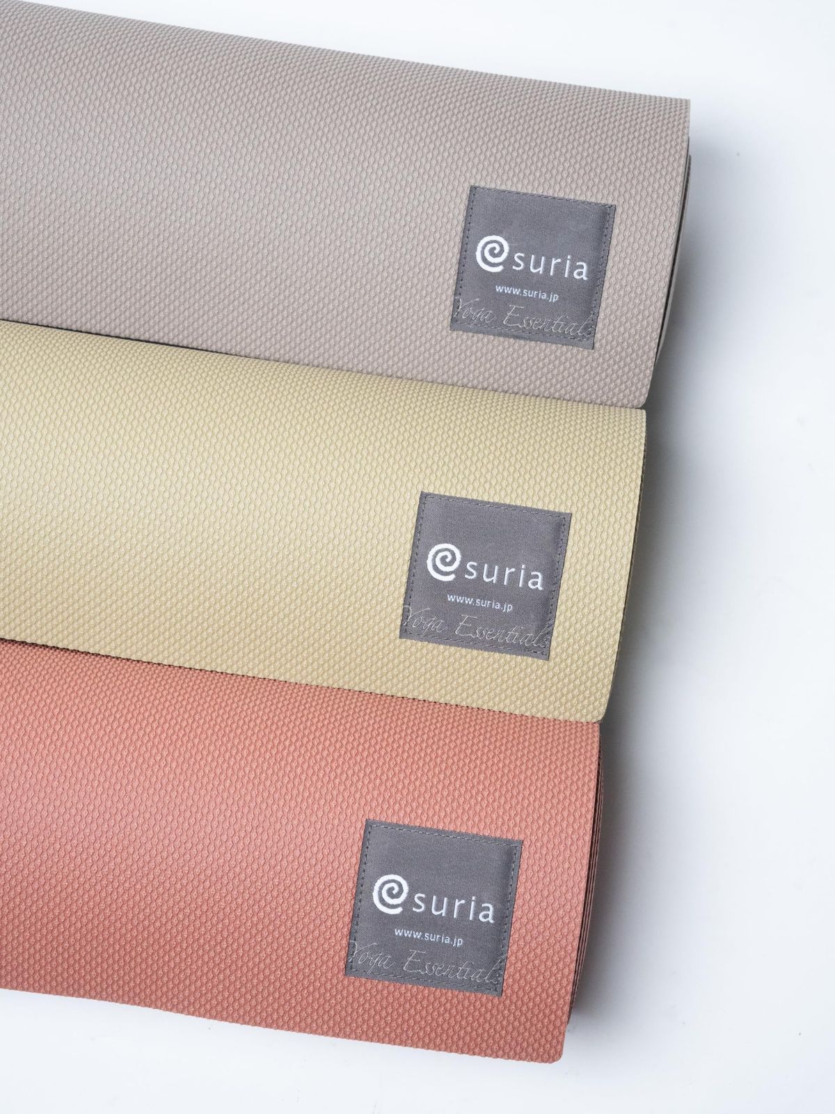 驚異の suria ヨガマット HD エコマットプラス 6mm スリア 厚め TPE クッション ヨガ ストレッチ トレーニング エクササイズ ホットヨガ ピラティス 24時間以内発送