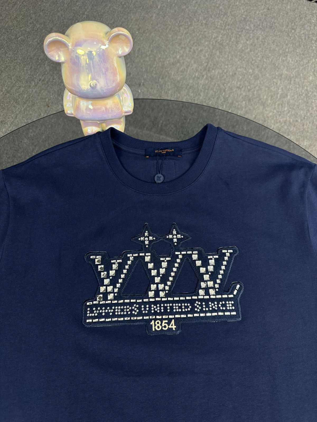 SALE♡ルイヴィトン Tシャツ 1854 【美品】 楽天市場】【中古】18SS 美品 ルイヴィトン 半袖・PEACE AND