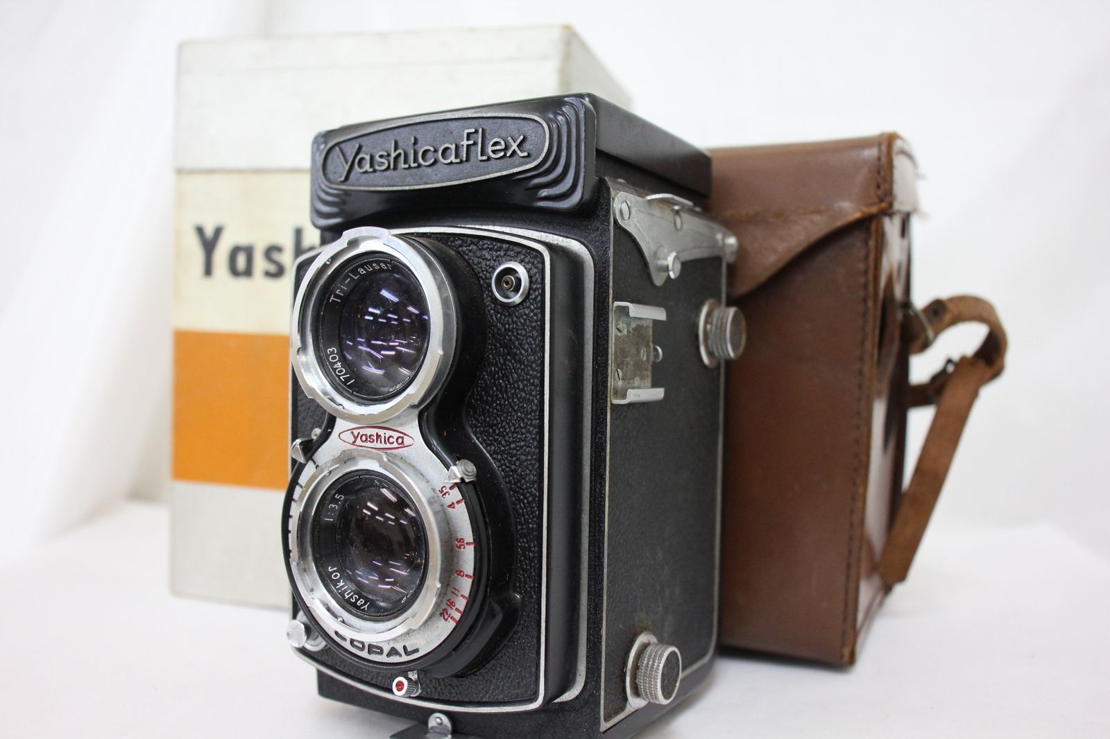 返品保証 元 き ヤシカ Yashicaflex Yashikor 80mm F3.5 ケース付き 二眼カメラ e2788