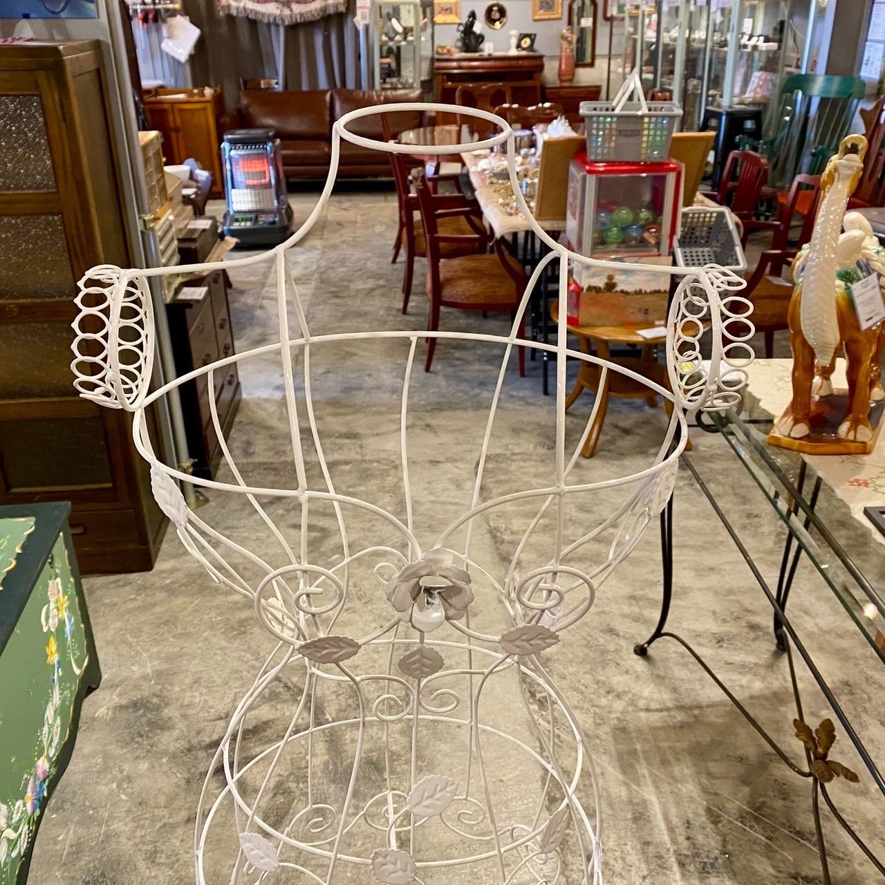 ラタン トルソー ホワイト アンティーク