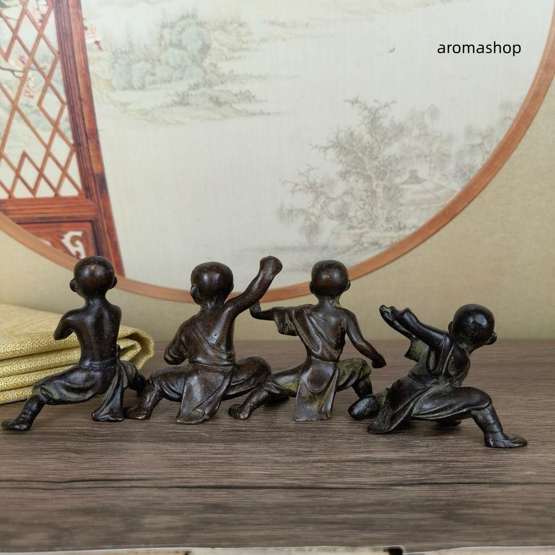 銅製 中国カンフー和尚 応接間 玄関 書架 博古架 茶台 装飾品 工芸品 置物 銅製 中国カンフー和尚 応接間 玄関 書架 博古架 茶台 装飾品