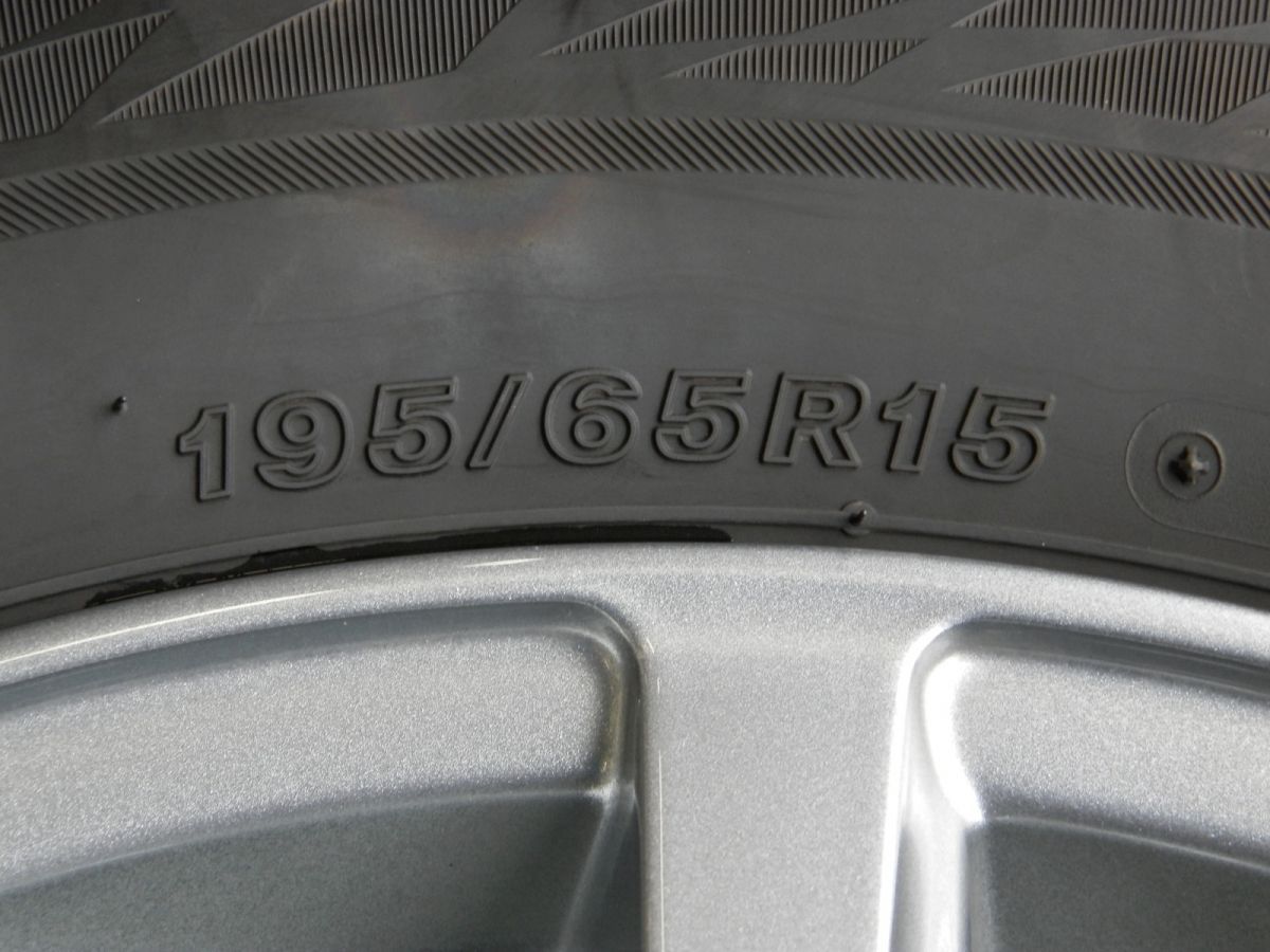 正直うれしいお手頃価格。 C26 セレナ BALMINUM 15インチ 社外アルミホイール付スタッドレスタイヤ 4本SET 195 65R15 製 6.0J 45 5H 114.3 完売色