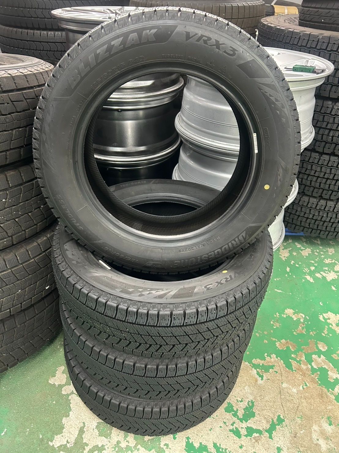 minon0425様専用 BRIDGESTONE BLIZZAK VRX3 185/60R15 84Q minon0425様専用 BRIDGESTONE BLIZZAK VRX3 185/60R15 84Q