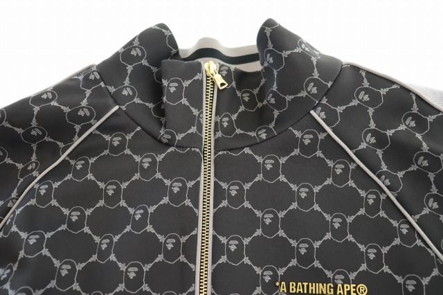 エイプ モノグラム トラックジャケット エイプ モノグラム トラックジャケット A BATHING APE® ロゴ