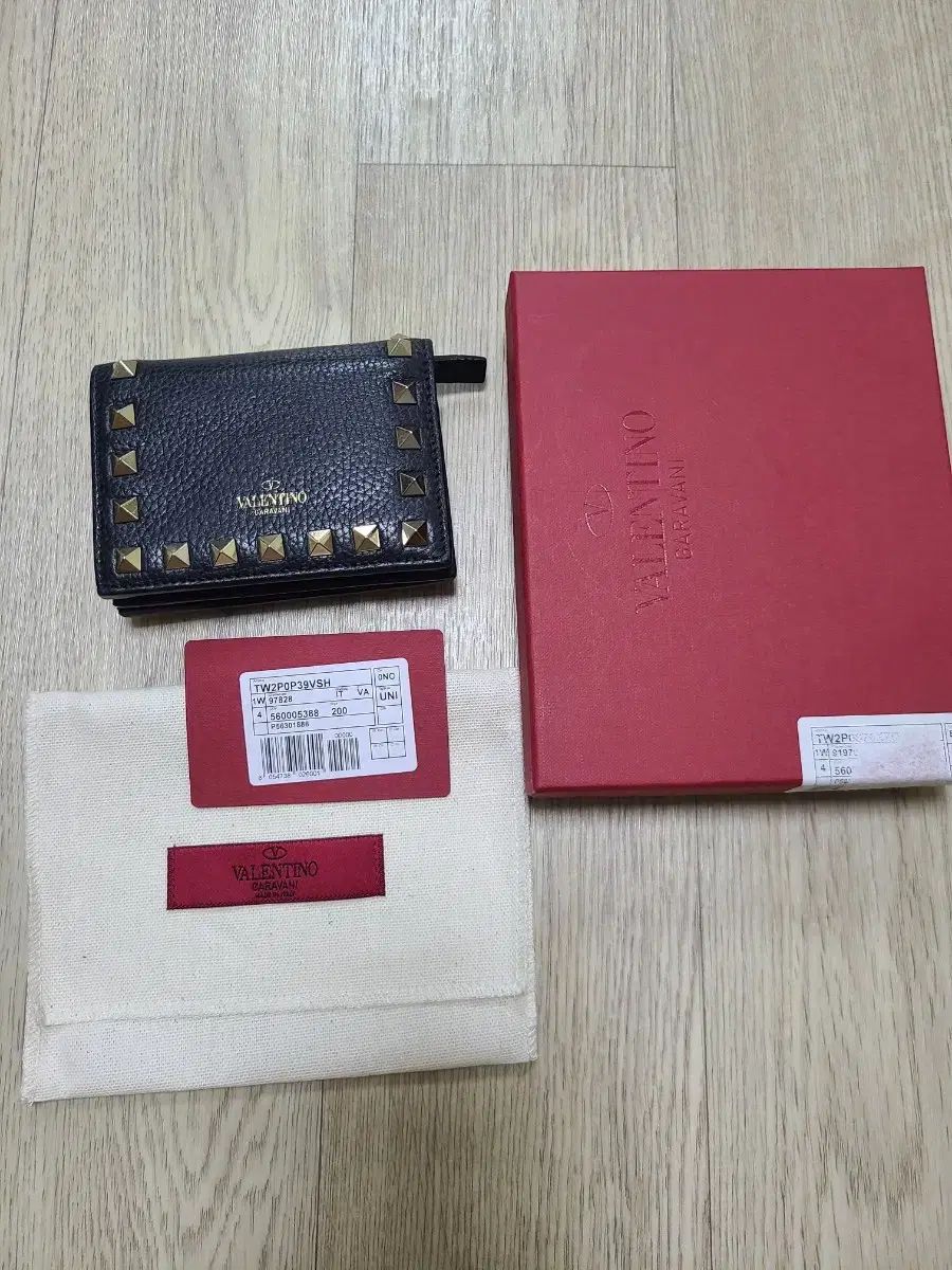 Valentino ヴァレンティノ 二つ折りウォレット フル構成 ステータス 良好