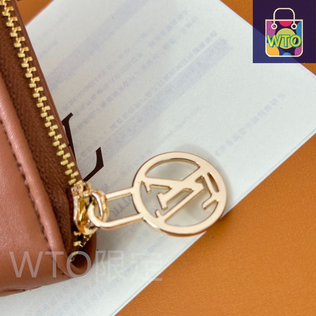 ［新品・未使用］LOUIS VUITTON チタニウムコスモスIDカ－ドホルダー LVルイ・ヴィトン/財布はパッドMonogramエンボス模様の小羊の皮