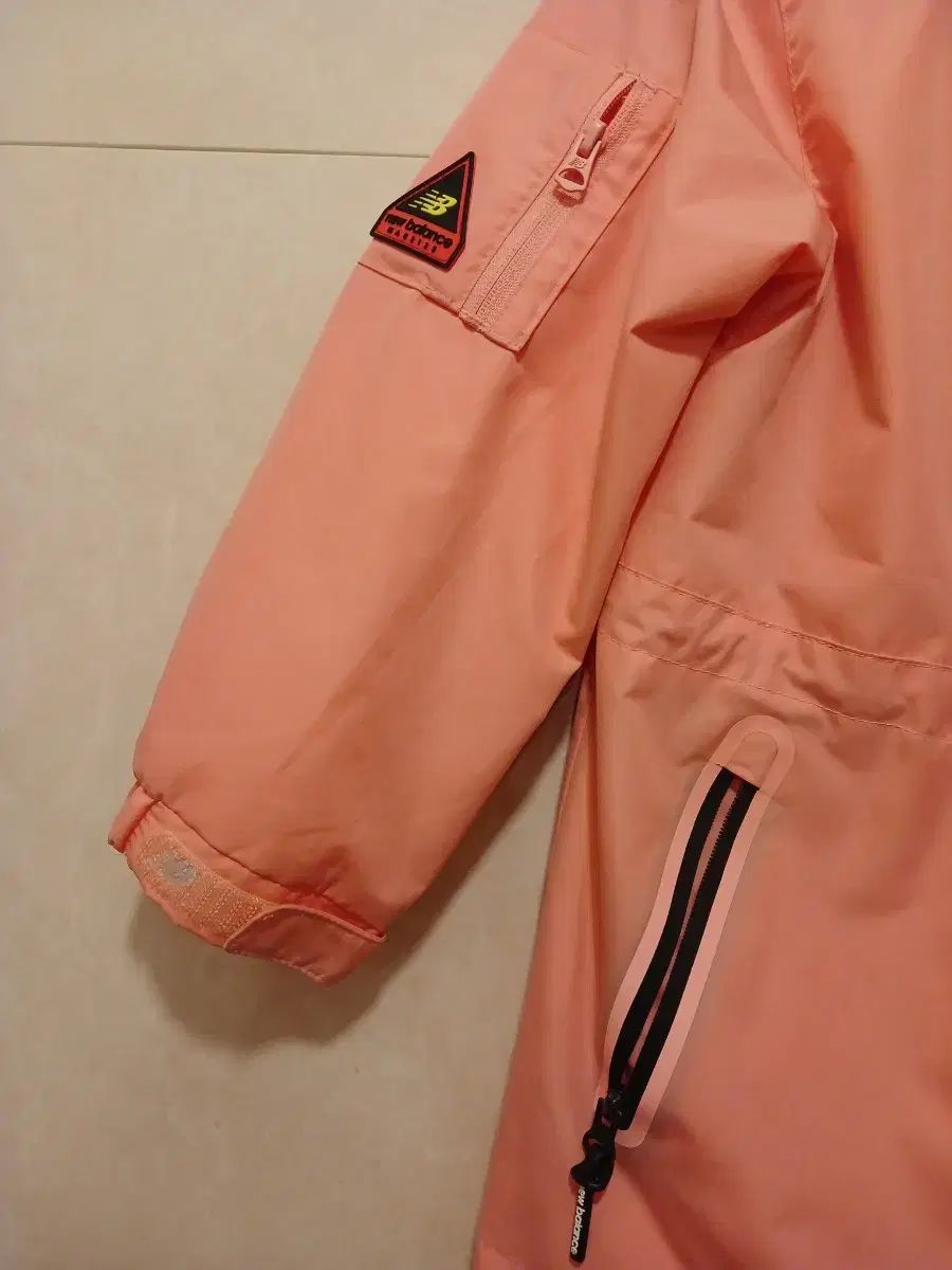 New Balance ニューバランス キッズ 正規品 女児 ウィンドブレーカー 110 4 税金 5 三 サイズ WWW_OLIVIERBERNSTEIN_COM