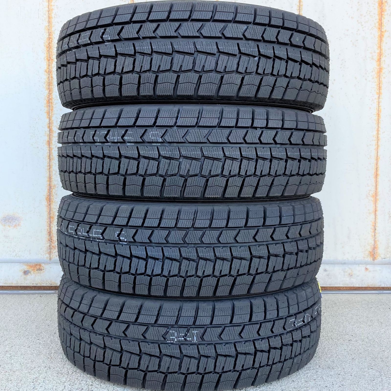 205/55R16 スタッドレス ４本セット 新品 ダンロップ ウィンター