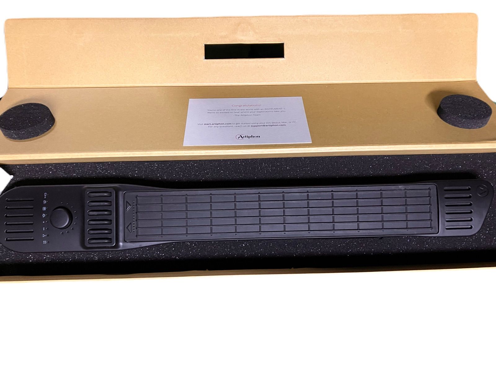 The Artiphon INSTRUMENT 1 Black 【公式通販】