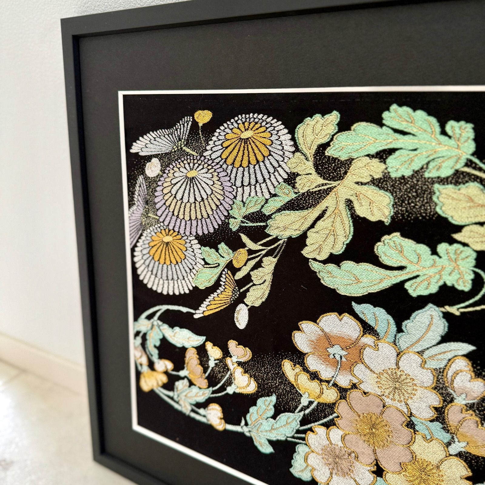 京都帯屋さん フレーム入りシルク織物アート 菊花蒔絵