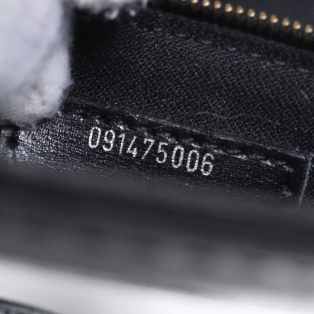 ショルダーバッグ