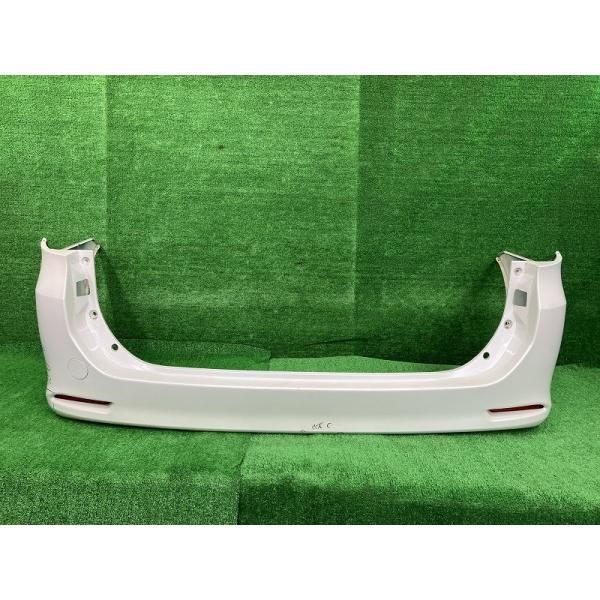 ヴォクシー DBA-ZRR75W リアバンパー 202 52159-28590-C0 Z 4WD 8人