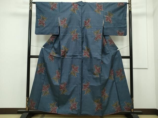 平和屋着物○紬屋吉平 本場大島紬 7マルキ 花唐草間道 正絹