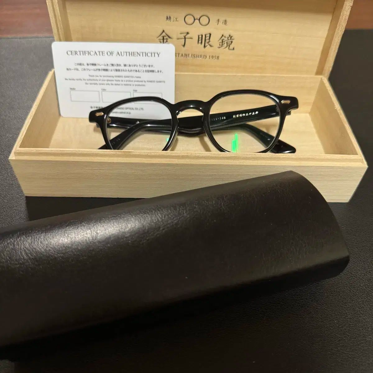 金子眼鏡 kc60n ステータス それは素晴らしいです