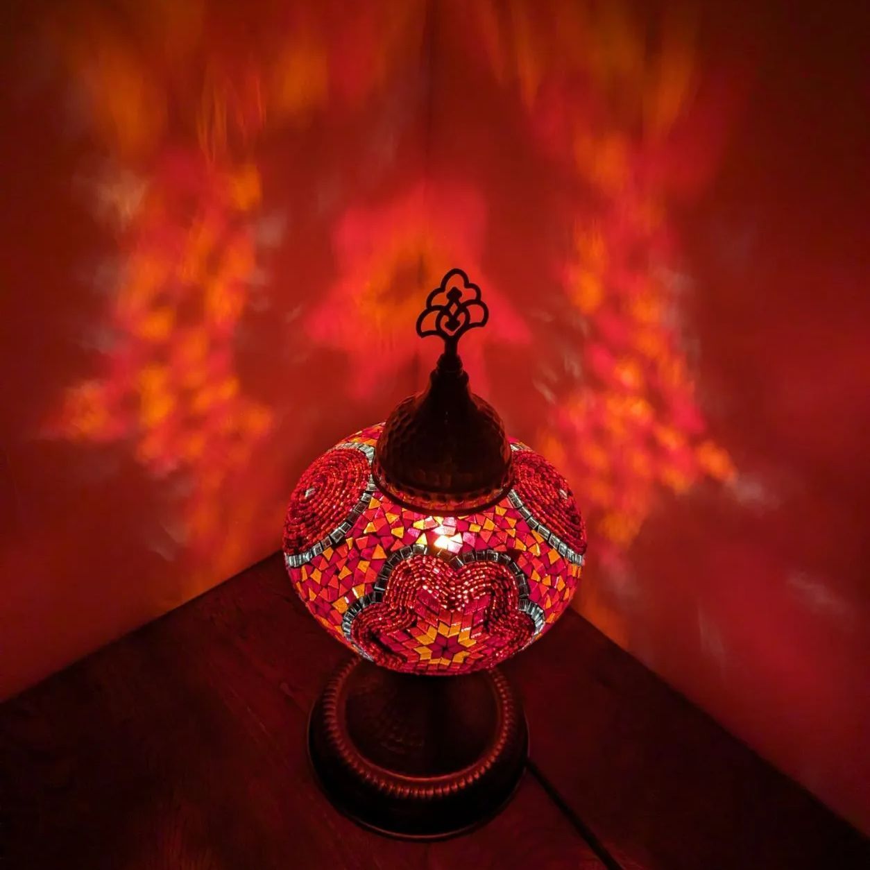 ＊NEW＊トルコ製ハンドメイド モザイクランプ（レッド） NEW＊トルコ製ハンドメイド モザイクランプ（レッド） NEW＊トルコ製