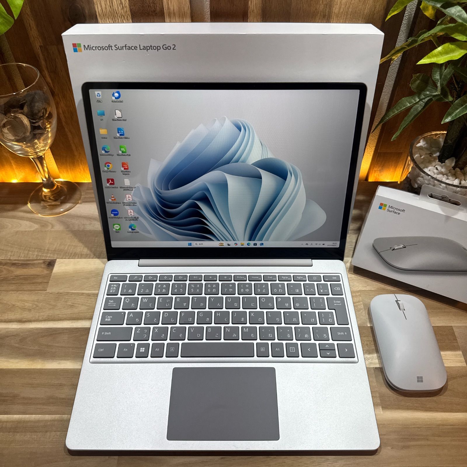 公式ショップ限定価格❣️/美品《Surface Laptop Go2》プラチナ Core