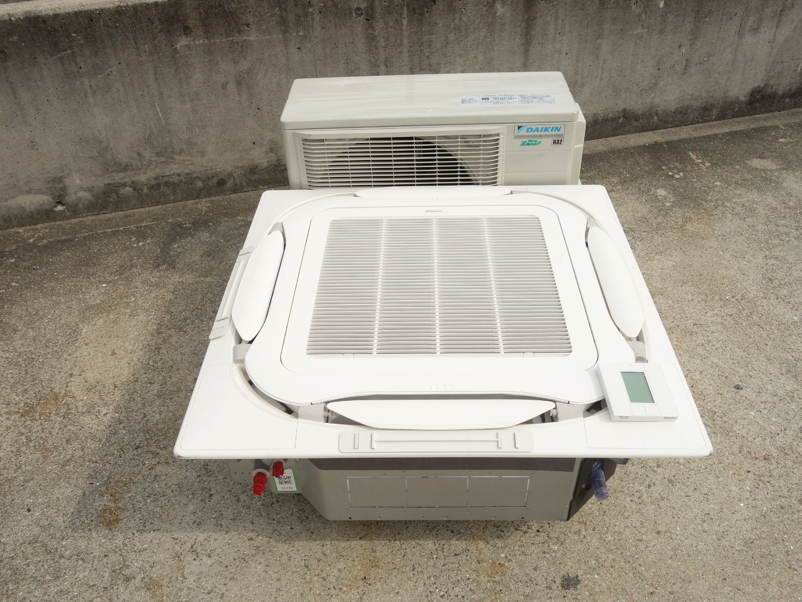 M▽ダイキン 業務用エアコン 8.0kw 3馬力 EcoZEAS 天井カセット型 天カセ リモコン付き FHCP80FB 33770