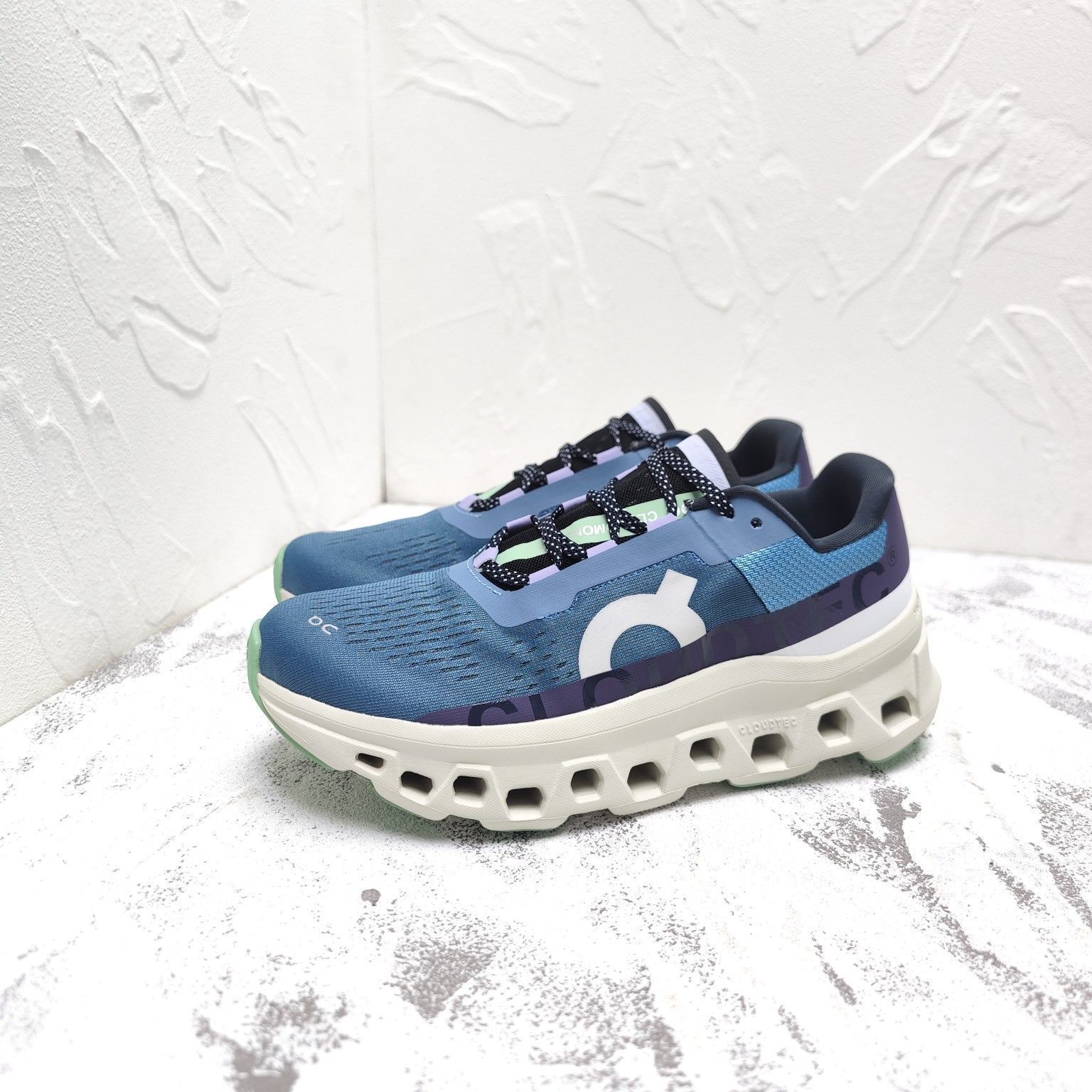 On Cloudmonster ジョギング スポーツ トレーニング ランニング