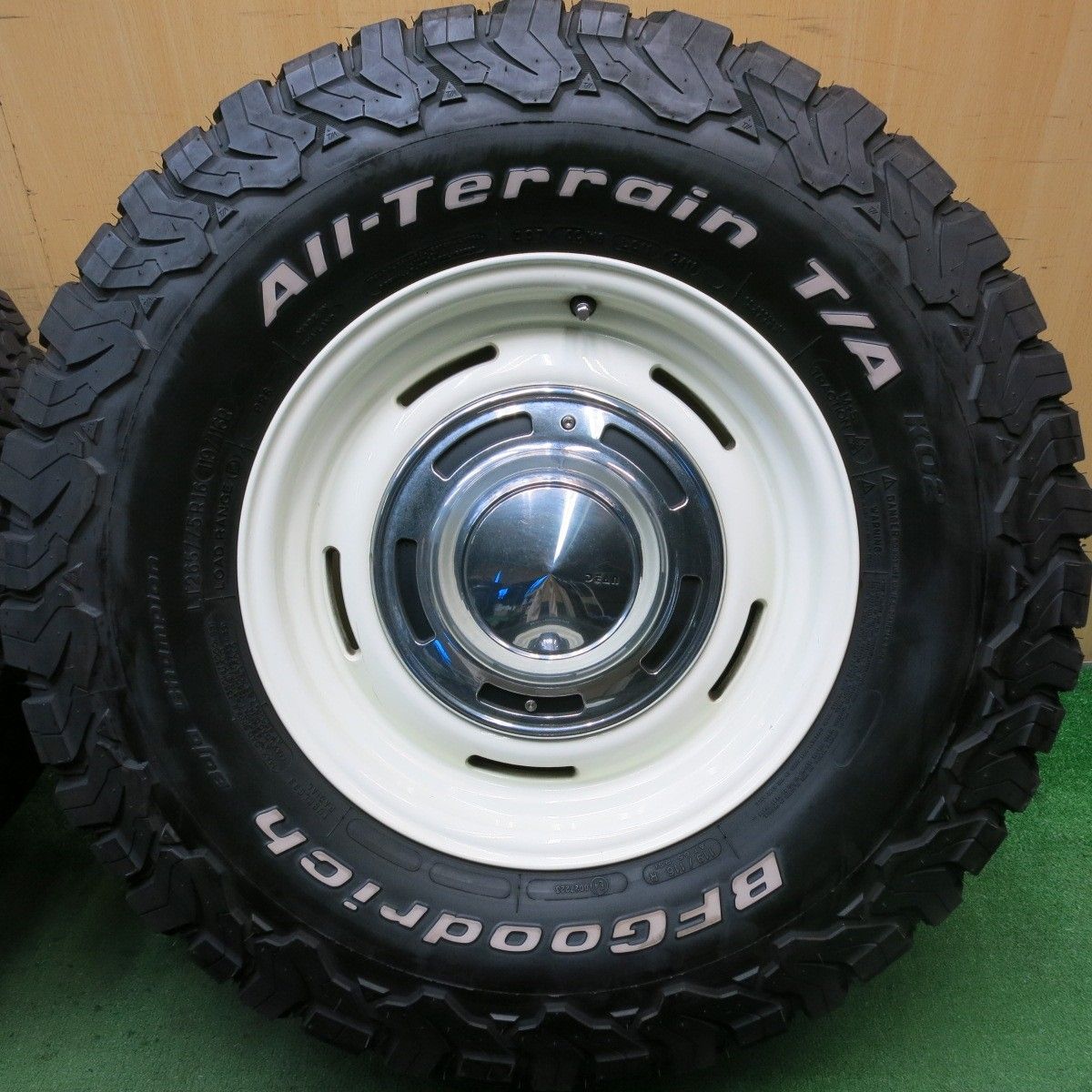 キレイ☆DEAN CC3 CRIMSON 265/75R16 119/116R BFグッドリッチ All