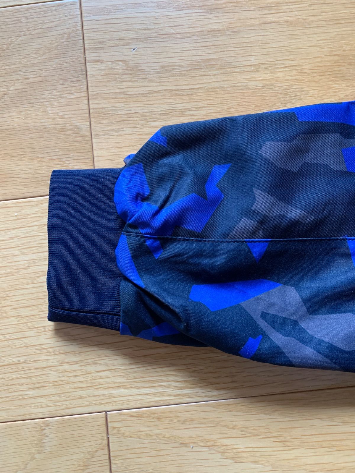 YONEX ウィンドウォーマーシャツLネイビーブルー