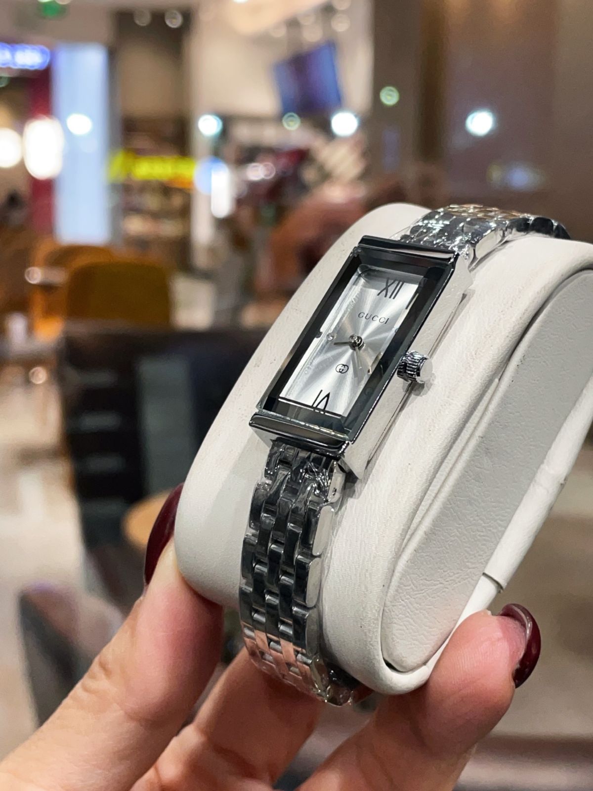 GUCCI スイス製 長方形ケース 時計　稼働品 グッチ GUCCI 腕時計 ステンレススチール 9000L レディース 中古