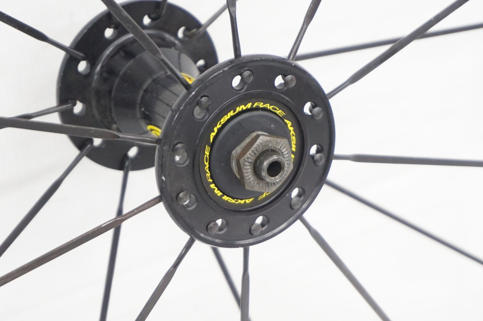コレクション MAVIC 「マビック」 AKSIUM RACE C15 SHIMANO 11s