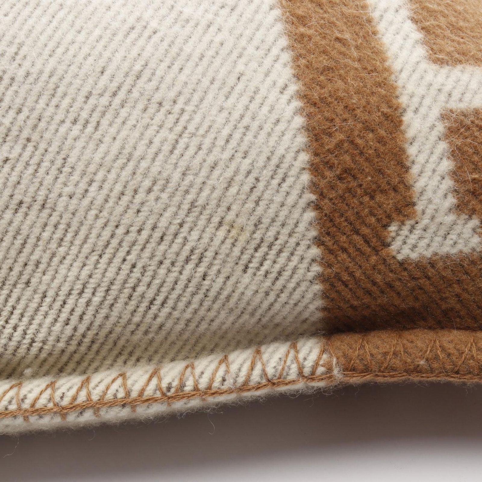 エクリュ キャラメル