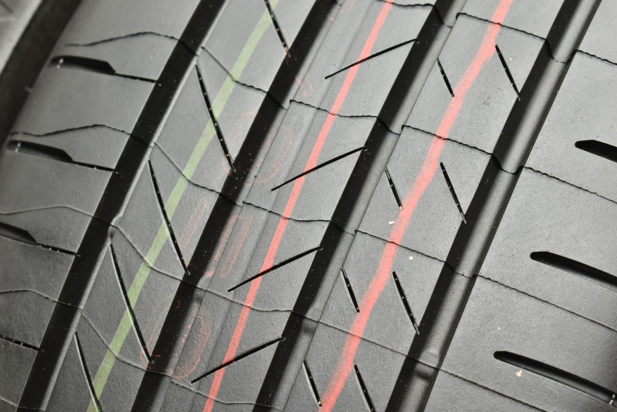 ブリヂストン ALENZA 215/60R17 新車外し 4本セット カローラクロス 