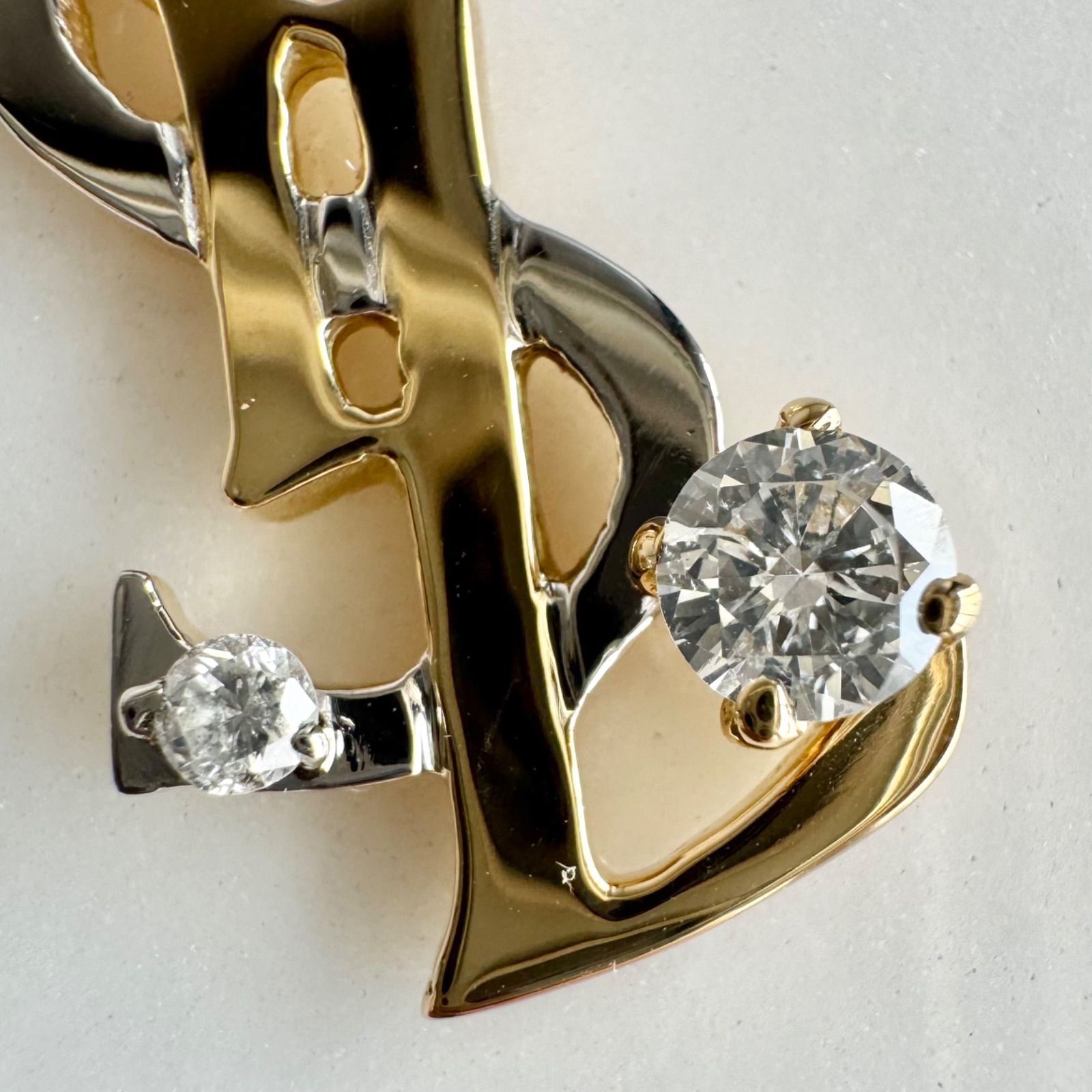 Yves Saint Laurent ネックレス トップ YSL K18 ダイヤ Yves Saint Laurent ネックレス トップ YSL K18 ダイヤ 楽天市場】イヴ