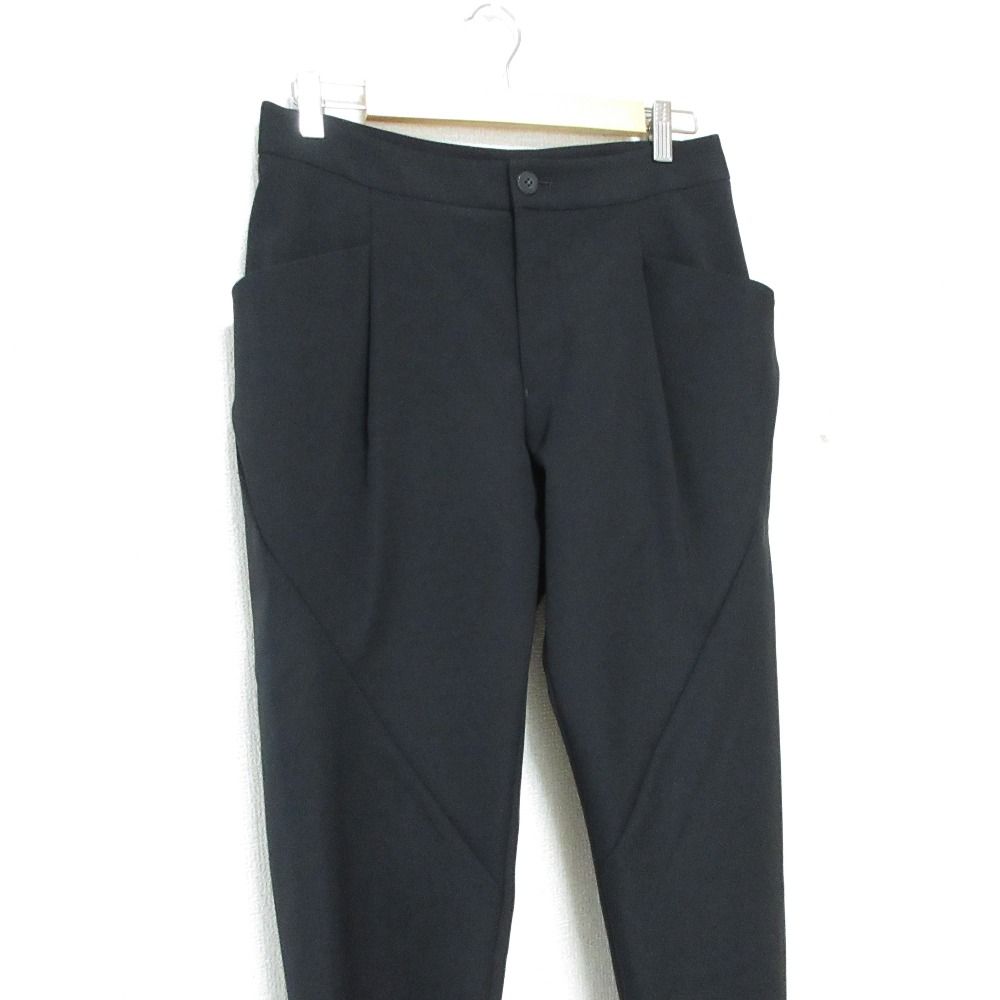 ISSEY MIYAKE（スラックス）のフリマアイテム一覧
