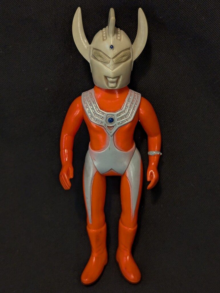 ブルマァク ミドルサイズ ウルトラマンタロウ 160㎜ 赤成型 2025年最新