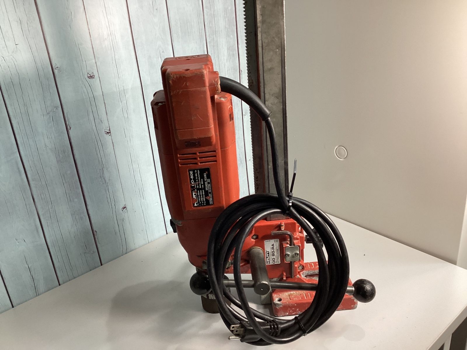 ヒルティ HILTI コアドリル DD-80E スタンド＆給水タンク付属
