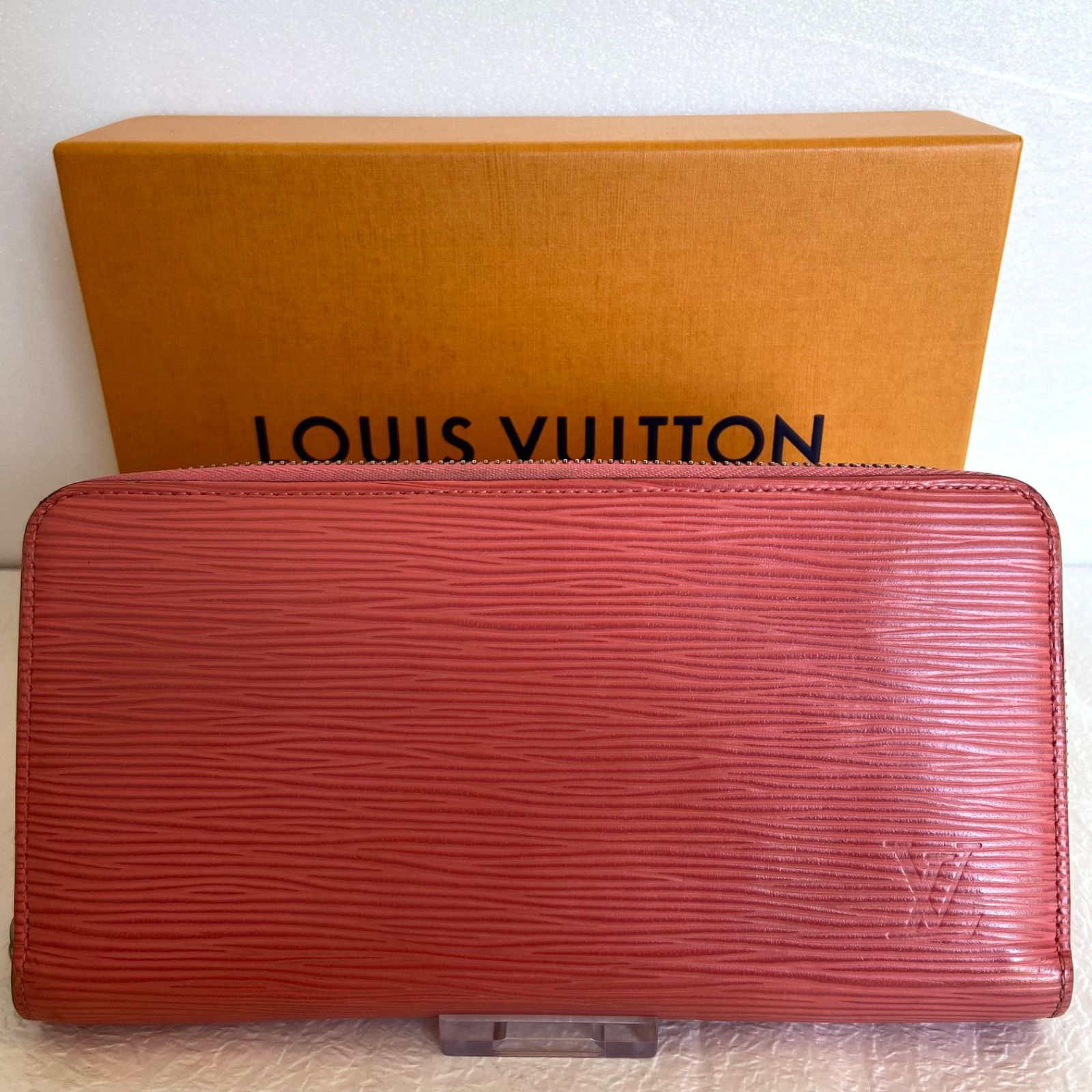 LOUIS VITONエピジッピー・ウォレット限定色オレンジ　美品 LOUIS VITONエピジッピー・ウォレット限定色オレンジ美品