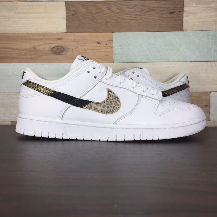 美品 NIKE DUNK LOW SE アニマル スウッシュ ダンク ロー カット