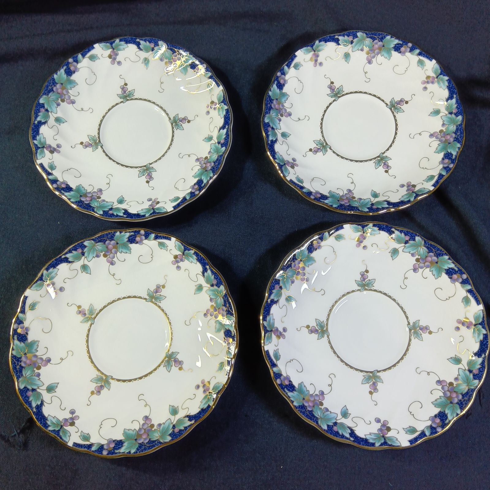Bone China YAMAKA ボーンチャイナ ヤマカ 葡萄柄 脚付きカップ 