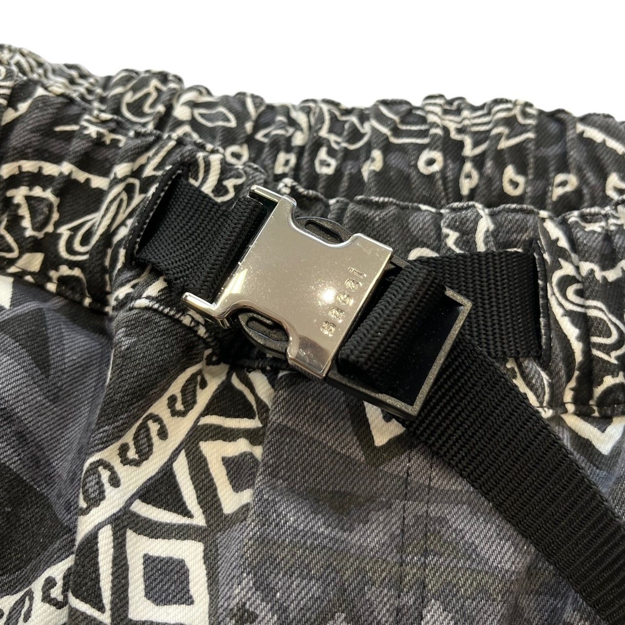 サカイ 22SS 22-02693M バンダナ柄カーゴイージーショーツ メンズ 1 