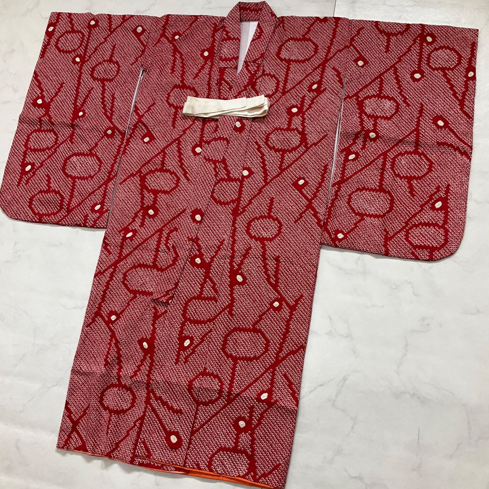 ◇kimono+one◇未使用同◇5歳くらい用◇子供着物◇日本の総手絞り 
