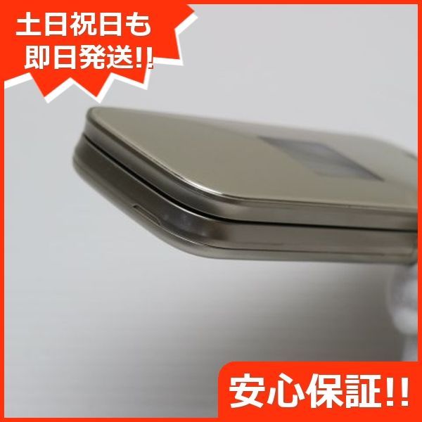 新品同様 F-01G らくらくホン ベーシック4 ゴールド 即日発送 新品同様 F-01G らくらくホン ベーシック4 ゴールド 即日発送