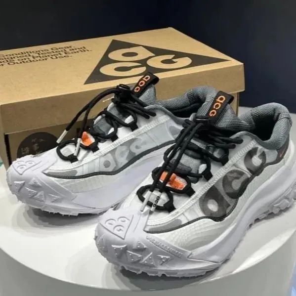 【美品•最終値下げ】ナイキ ACG NIKE ACG マウンテンフライ