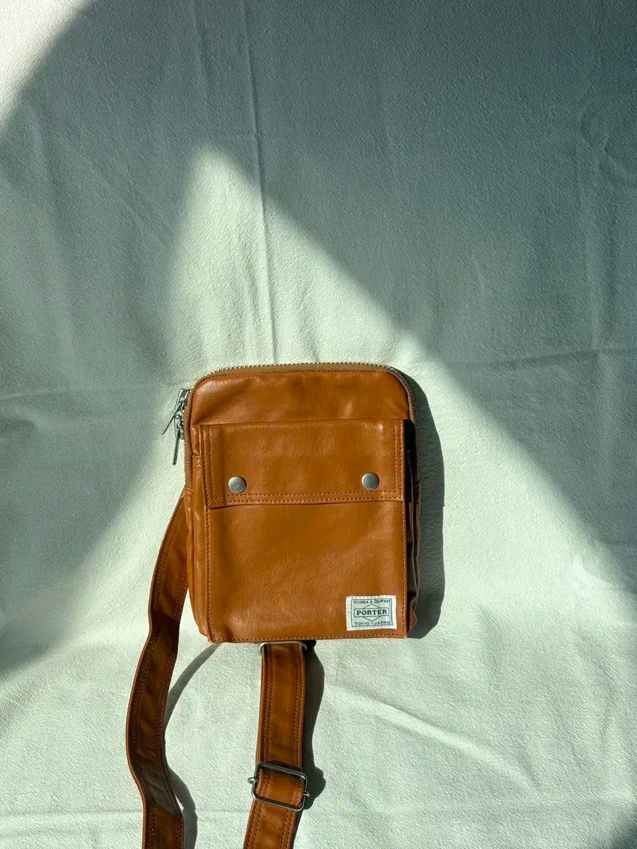 しかも送料無料 です！ 吉田ポーター フリースタイル ショルダーバッグ CAMEL